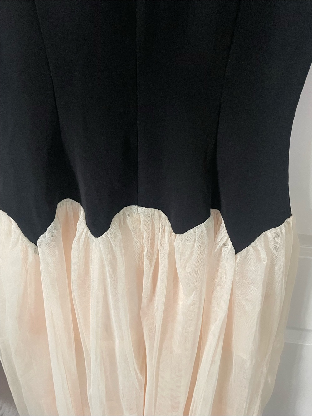 Commense Black Bodice with Cream Tulle Midi Dress - Picture 6 of 8